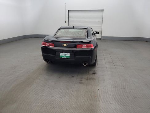 Used 2015 Chevrolet Camaro LT w/ 1LT Preferred Package RWD image 7