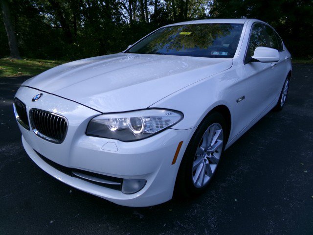 Used 2013 BMW 528i xDrive Sedan AWD/4WD image 4
