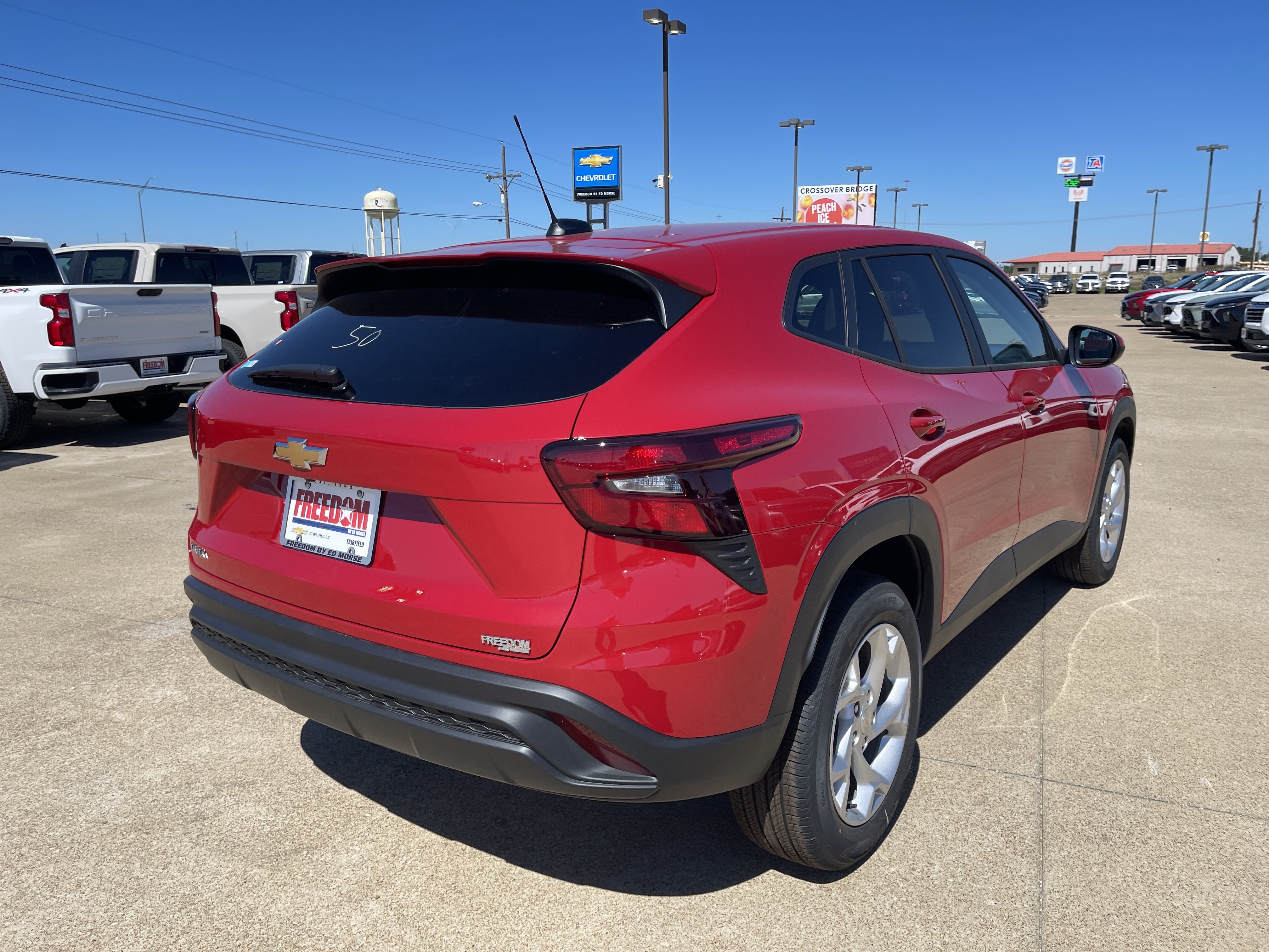 New 2026 Chevrolet Trax LS w/ LS Convenience Package FWD image 4