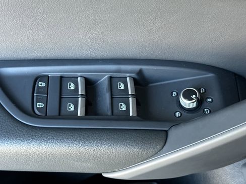 Used 2023 Audi Q5 2.0T Premium w/ Convenience Package image 13