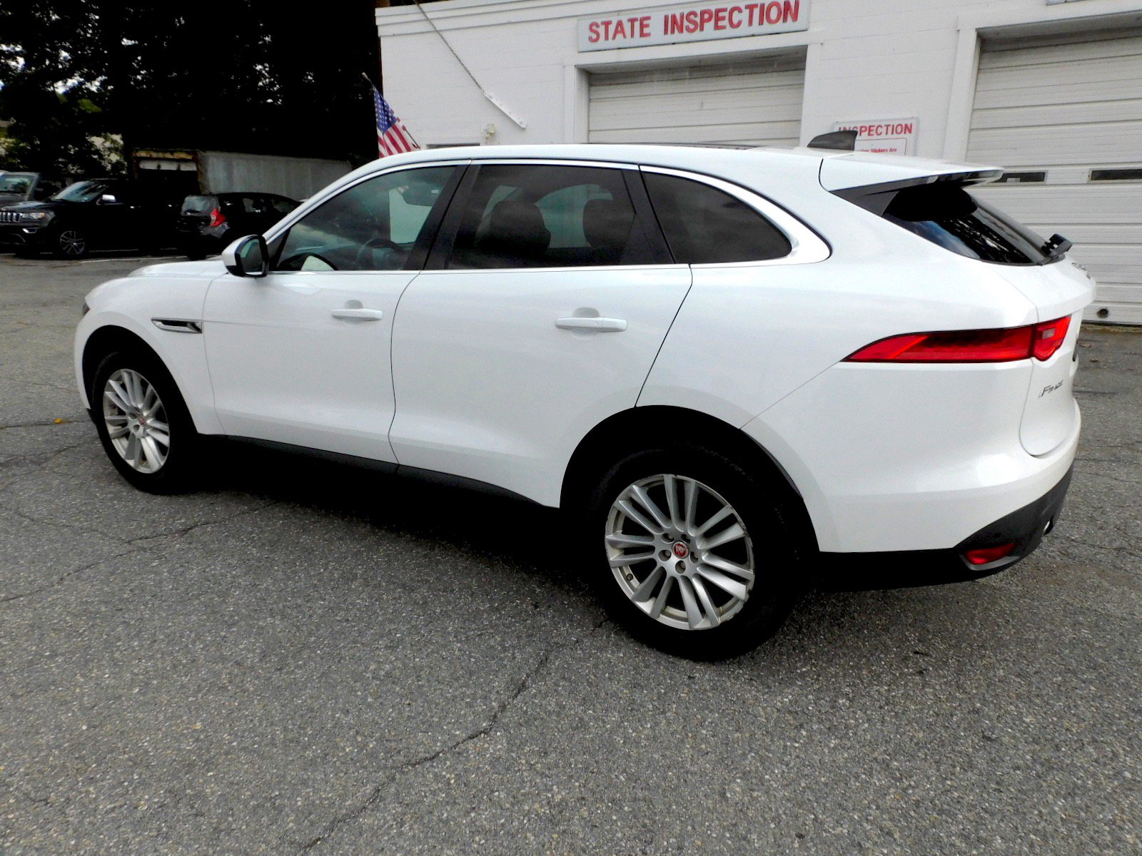 Used 2020 Jaguar F-PACE Prestige AWD/4WD image 3