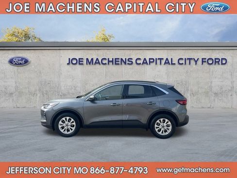 Certified 2023 Ford Escape Active w/ Tech Pack #2 image 4