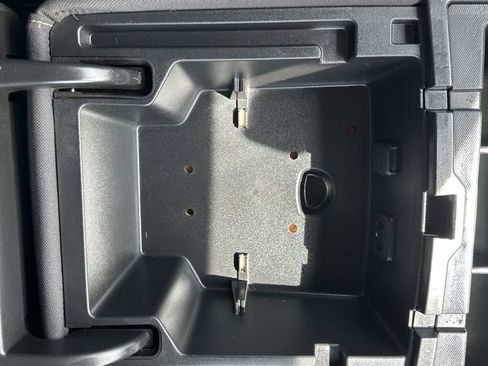 Used 2018 Chevrolet Silverado 1500 LT image 8