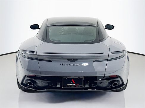 Used 2022 Aston Martin DB11 Coupe image 6