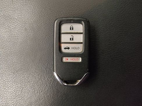 Used 2018 Honda Accord LX image 32