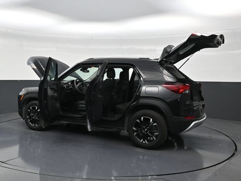 Used 2023 Chevrolet TrailBlazer LT FWD image 31