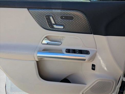 Used 2024 Mercedes-Benz GLA 250 image 8