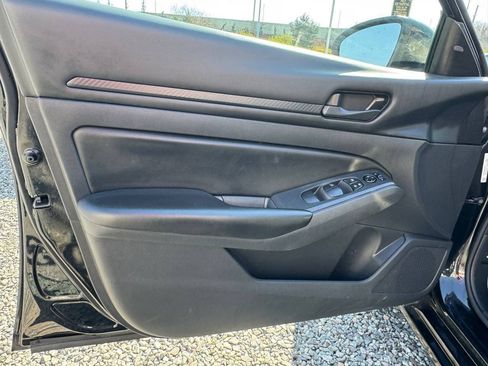 Used 2023 Nissan Altima 2.5 S FWD image 22