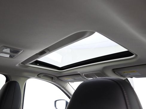 Used 2022 MAZDA CX-5 AWD 2.5 S w/ Premium Package image 18