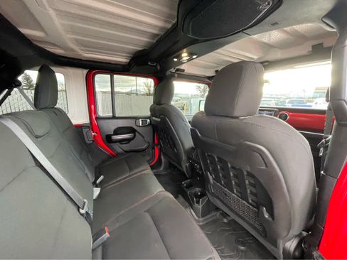 Used 2020 Jeep Wrangler Unlimited Rubicon w/ Cold Weather Group image 24