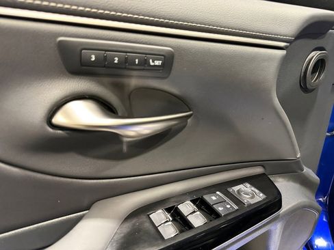 Used 2023 Lexus ES 350 w/ Premium Package image 21