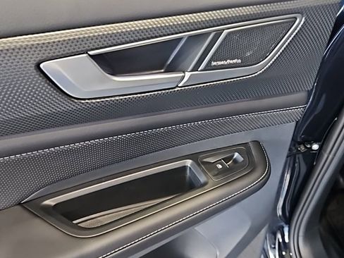 New 2026 Volkswagen Atlas Cross Sport SEL Premium R-Line AWD/4WD image 22