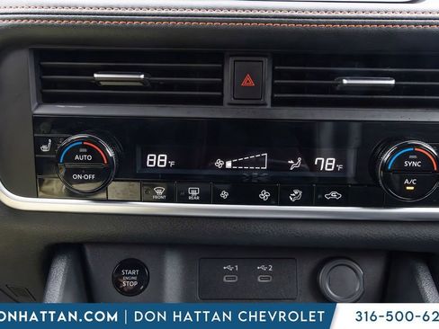 Used 2025 Nissan Rogue SV AWD/4WD image 9