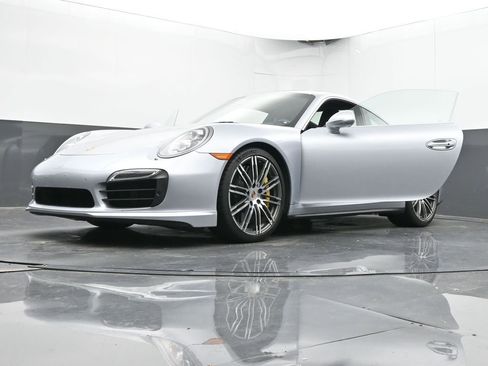Used 2014 Porsche 911 Turbo S w/ Light Design Package image 65