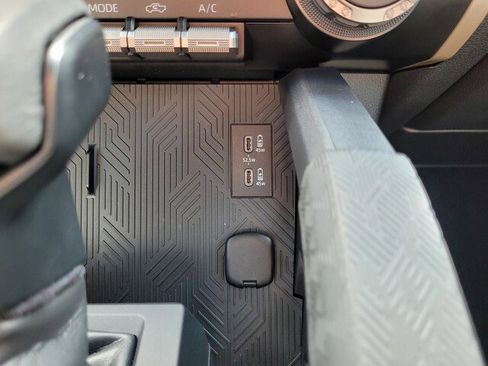 Certified 2025 Toyota Tacoma TRD Sport image 21