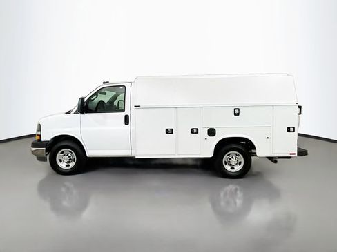 New 2025 Chevrolet Express 3500 Work Van w/ Power Convenience Package image 4