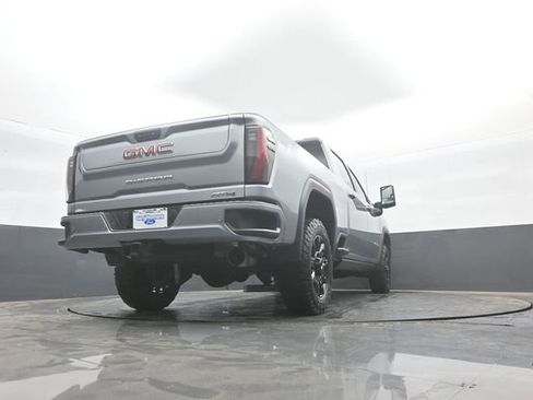 Used 2025 GMC Sierra 2500 AT4 w/ AT4 Premium Plus Package AWD/4WD image 39
