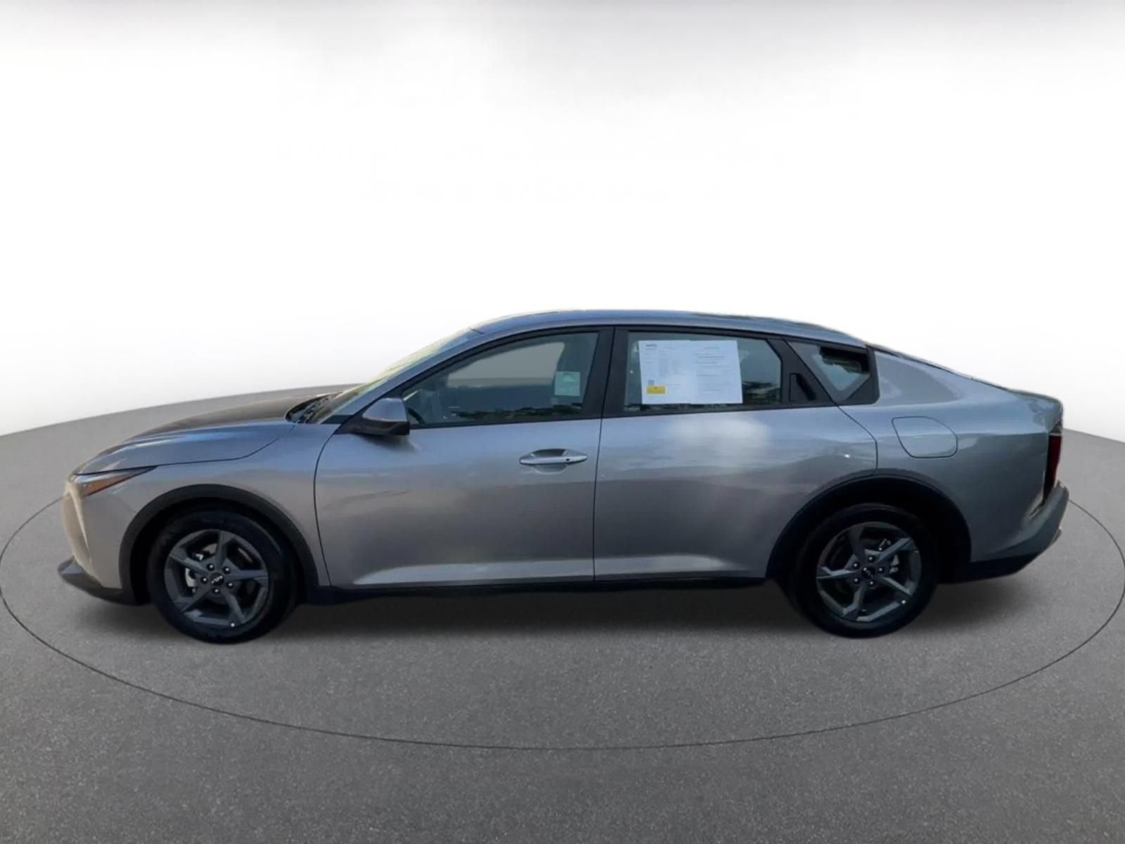 Used 2026 Kia K4 FWD image 8