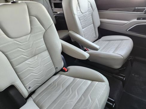 Used 2021 Kia Telluride SX w/ SX Prestige Package AWD/4WD image 21