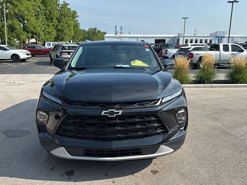 Used 2023 Chevrolet Blazer LT w/ Convenience Package FWD image 8