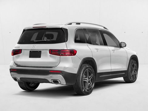 New 2026 Mercedes-Benz GLB 250 4MATIC image 2
