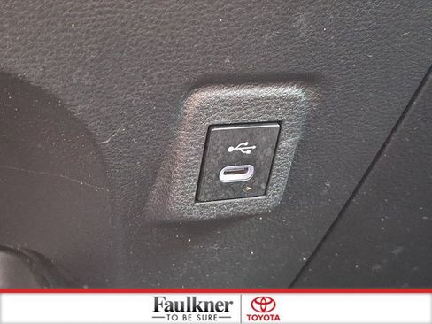 Used 2025 Toyota Corolla LE FWD image 24