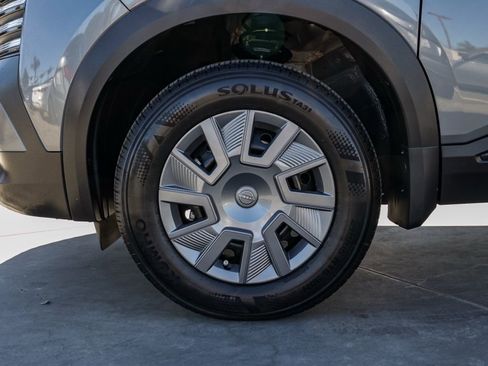 Used 2026 Nissan Kicks S image 11