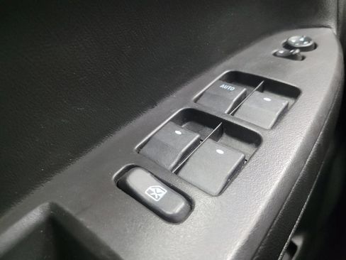 Used 2014 Chevrolet Impala LT w/ LT Sunroof Package image 27