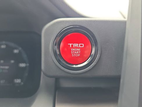 Used 2024 Toyota Tacoma TRD Off-Road image 25