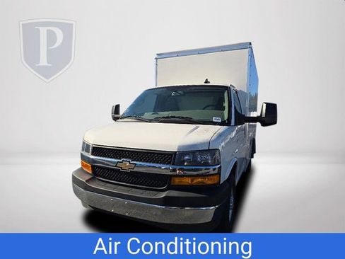 New 2024 Chevrolet Express 3500 w/ Power Convenience Package image 11