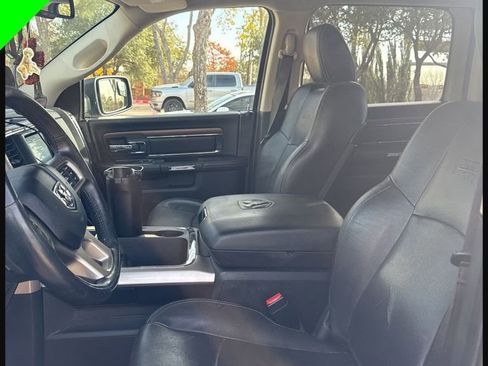 Used 2017 RAM 1500 Laramie w/ Convenience Group image 8