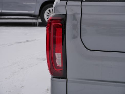Used 2024 GMC Sierra 1500 Denali image 8
