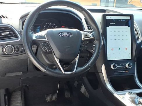 Used 2024 Ford Edge SEL AWD/4WD image 16
