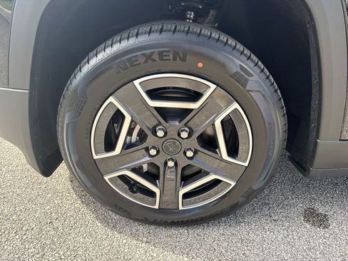 New 2026 Jeep Cherokee Limited AWD/4WD image 12