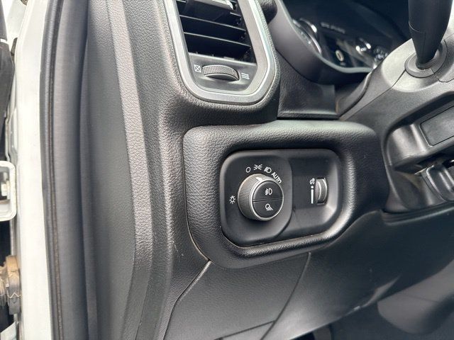 Used 2024 RAM 3500 Big Horn AWD/4WD image 26