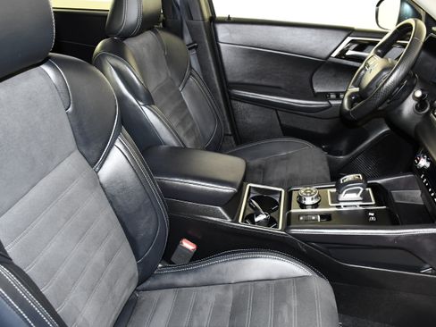 Used 2025 Mitsubishi Outlander SE AWD/4WD image 41