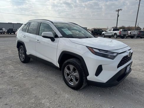 Used 2025 Toyota RAV4 XLE image 7