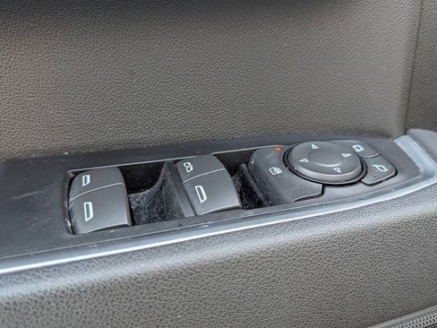 Used 2025 Chevrolet Silverado 1500 LT AWD/4WD image 20