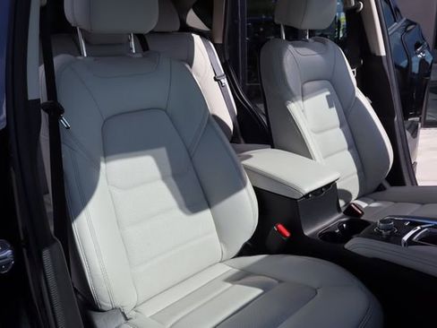 Used 2023 MAZDA CX-5 AWD 2.5 S w/ Premium Package image 12