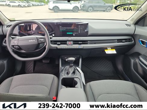New 2026 Kia K4 FWD image 14