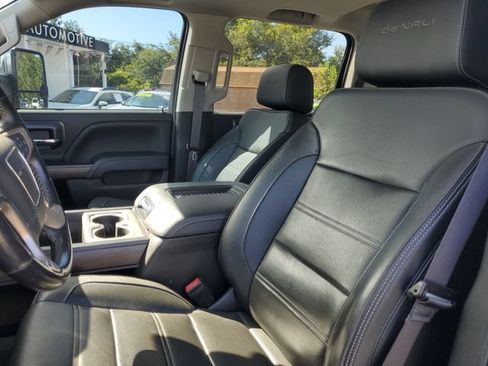 Used 2019 GMC Sierra 2500 Denali w/ Duramax Plus Package AWD/4WD image 5