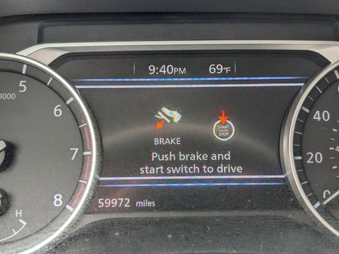 Used 2024 Nissan Sentra SV FWD image 20