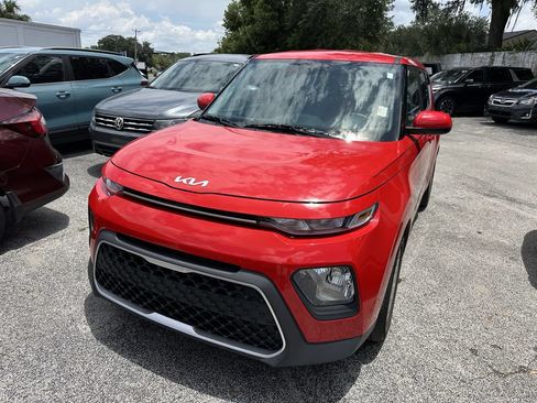 Used 2022 Kia Soul S FWD image 6