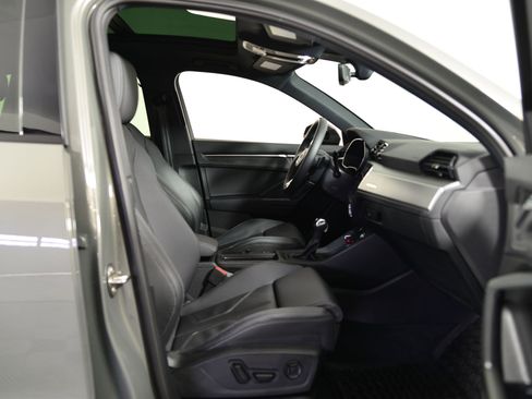 Certified 2025 Audi Q3 2.0T Premium w/ Convenience Package image 18