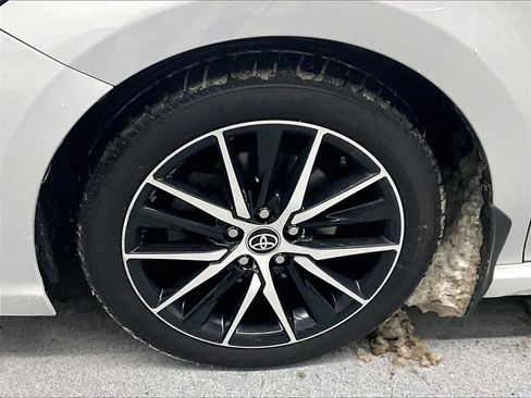 Used 2022 Toyota Camry SE image 7