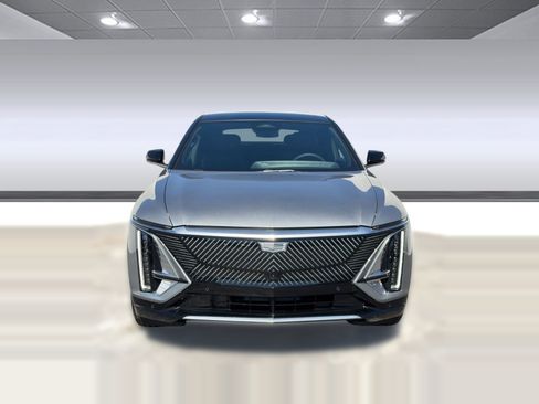 New 2026 Cadillac Lyriq Luxury RWD image 6