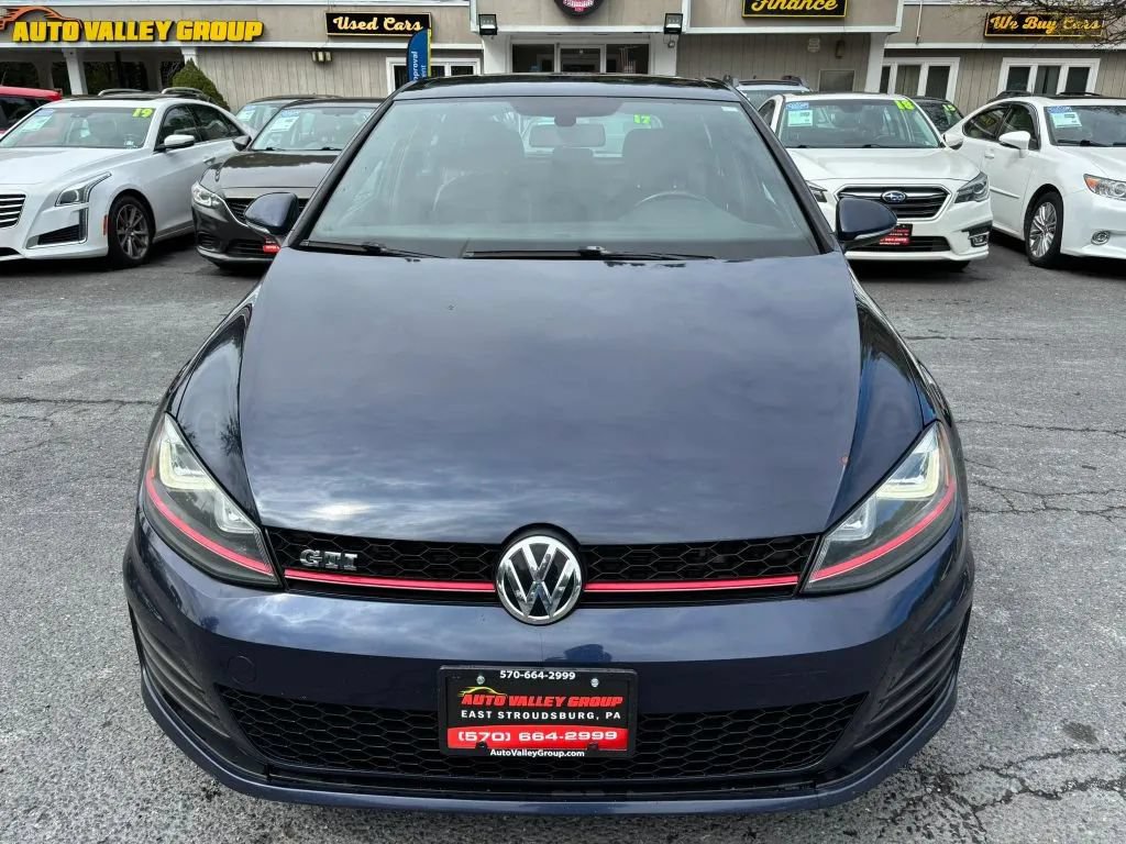Used 2015 Volkswagen GTI SE w/ Lighting Package (SEL) FWD image 3