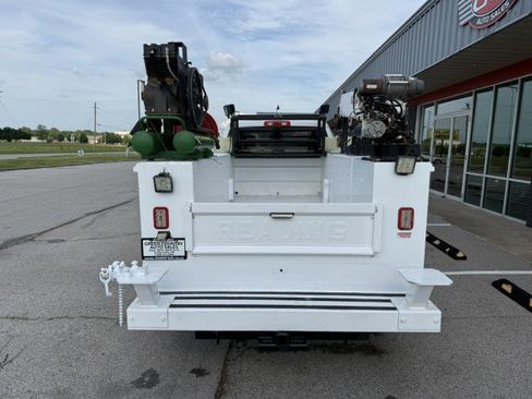 Used 2018 RAM 3500 Tradesman w/ Chrome Appearance Group AWD/4WD image 13