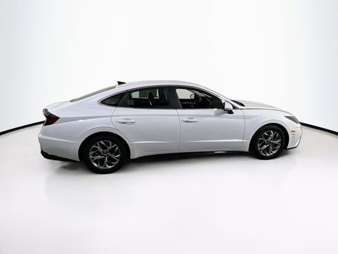 Used 2023 Hyundai Sonata SEL w/ Cargo Package image 4