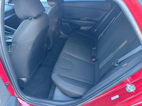 Used 2025 Hyundai Elantra Sport image 26